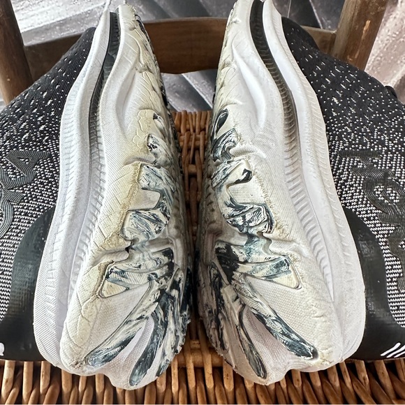 Hoka One One Kawana Men’s 14D Running Shoes Black White Lightweight Quick Dry - Picture 12 of 15